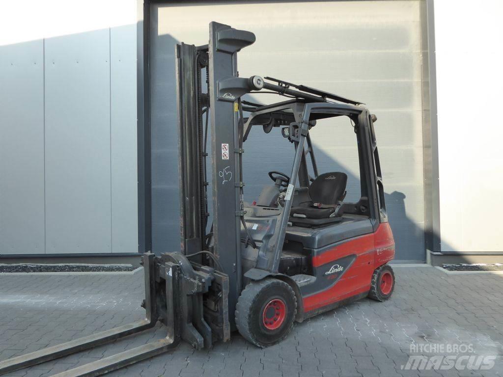 Linde E30-01 Akumulátorové vozíky