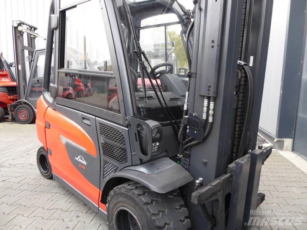 Linde E35L-01 Akumulátorové vozíky