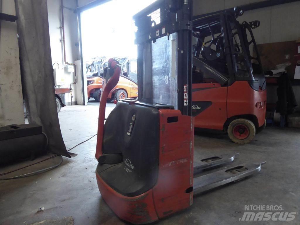 Linde L12L Ručně vedené vysokozdvižné vozíky