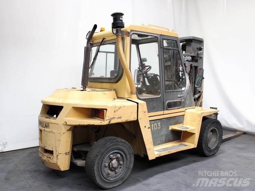 CAT DP 60 Dieselové vozíky