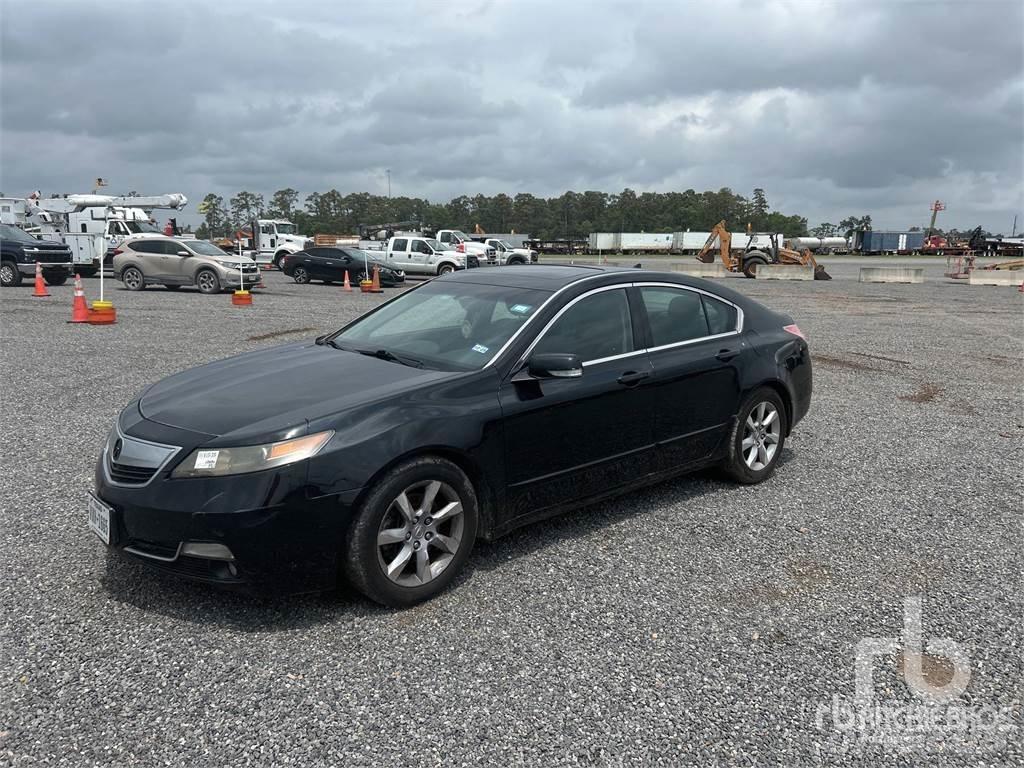 Acura TL Osobní vozy