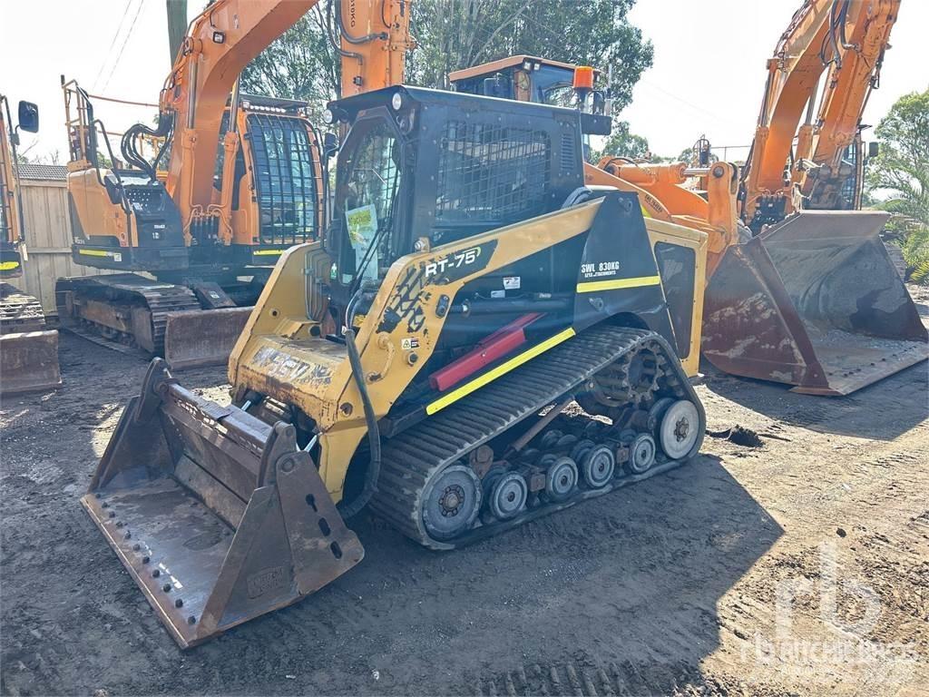ASV RT75 Smykem řízené nakladače