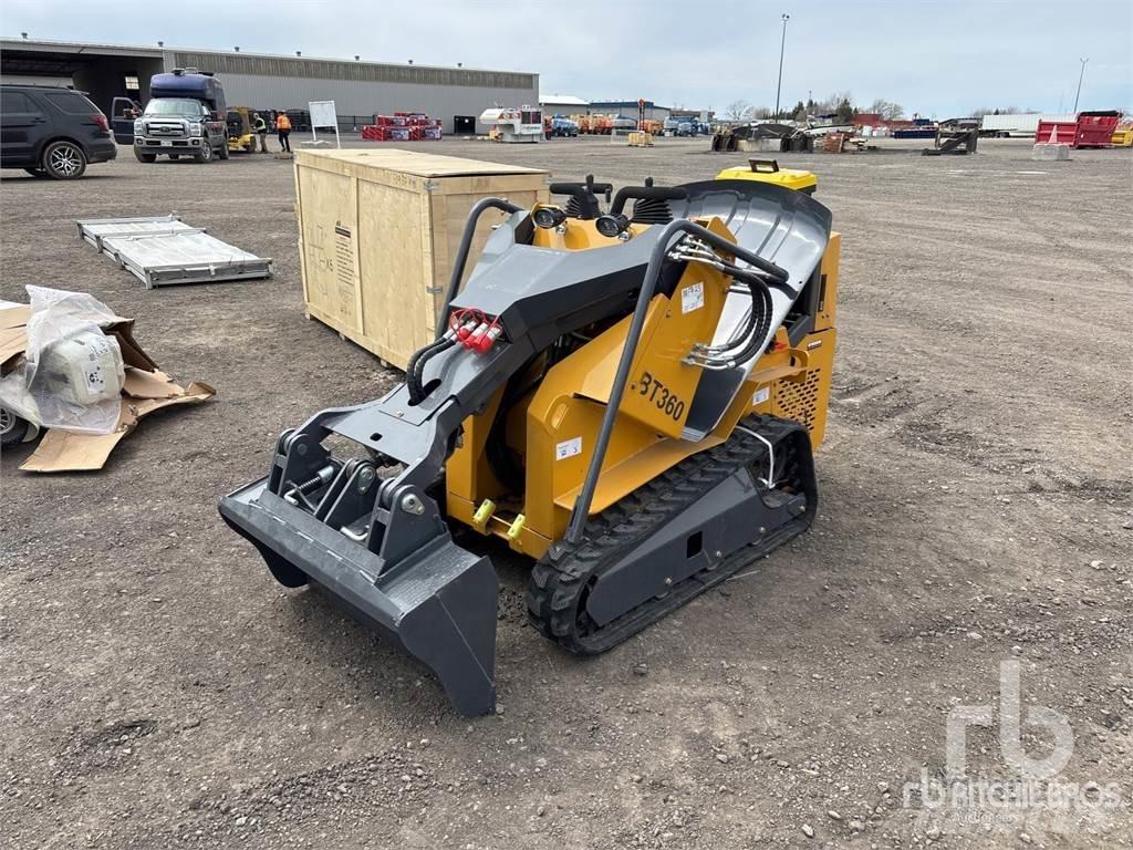 BISONTEK BT360 Smykem řízené nakladače
