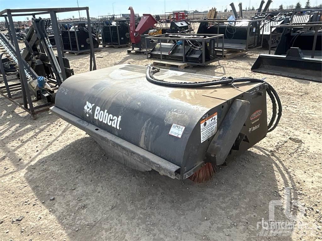 Bobcat 72 Zametací kartáče