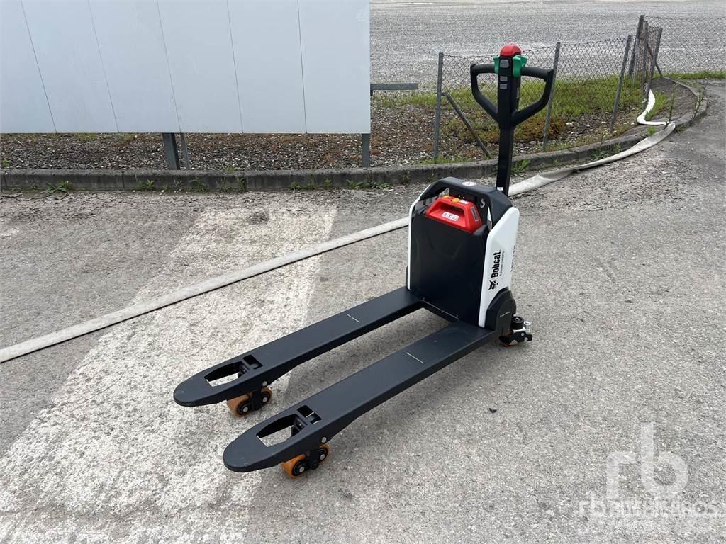 Bobcat LPM15N Paletové regály