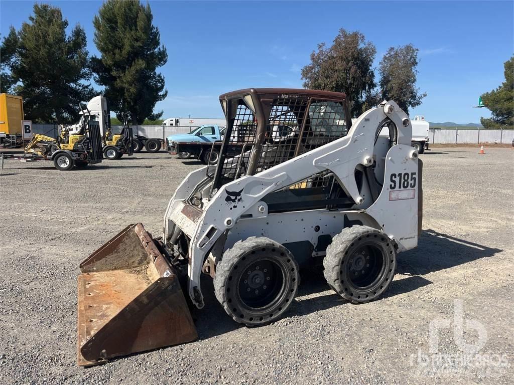 Bobcat S185 Smykem řízené nakladače