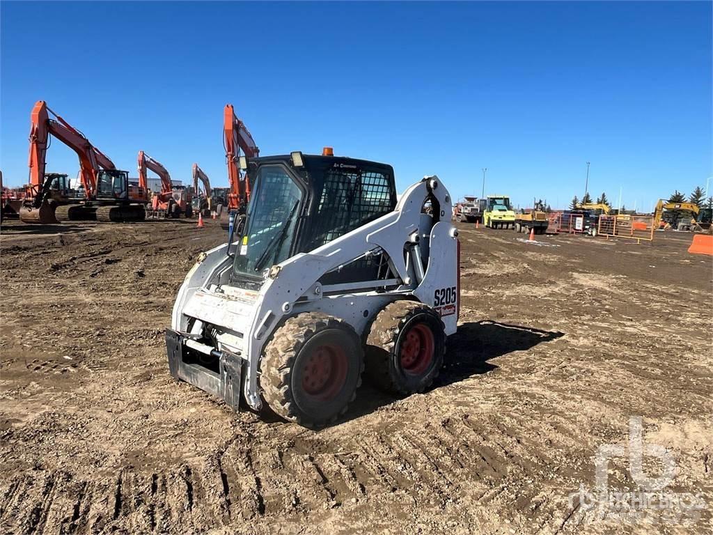 Bobcat S205 Smykem řízené nakladače