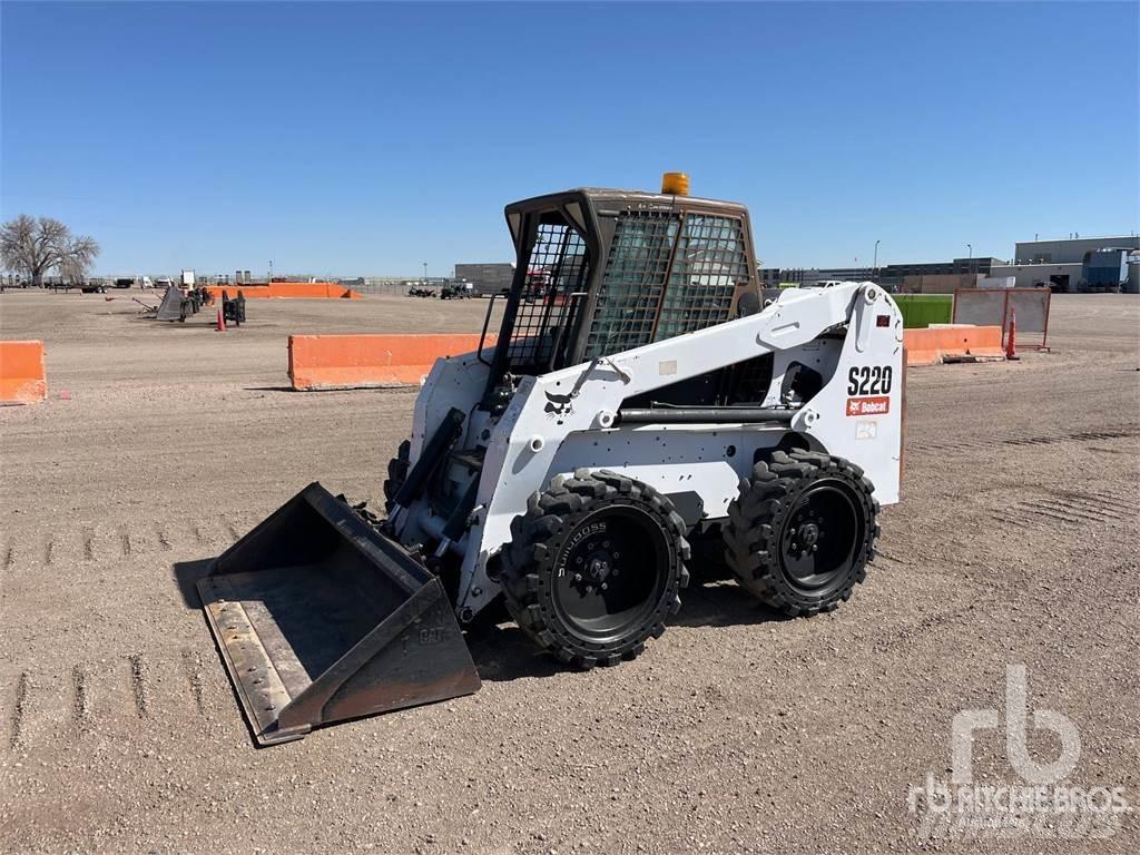 Bobcat S220 Smykem řízené nakladače