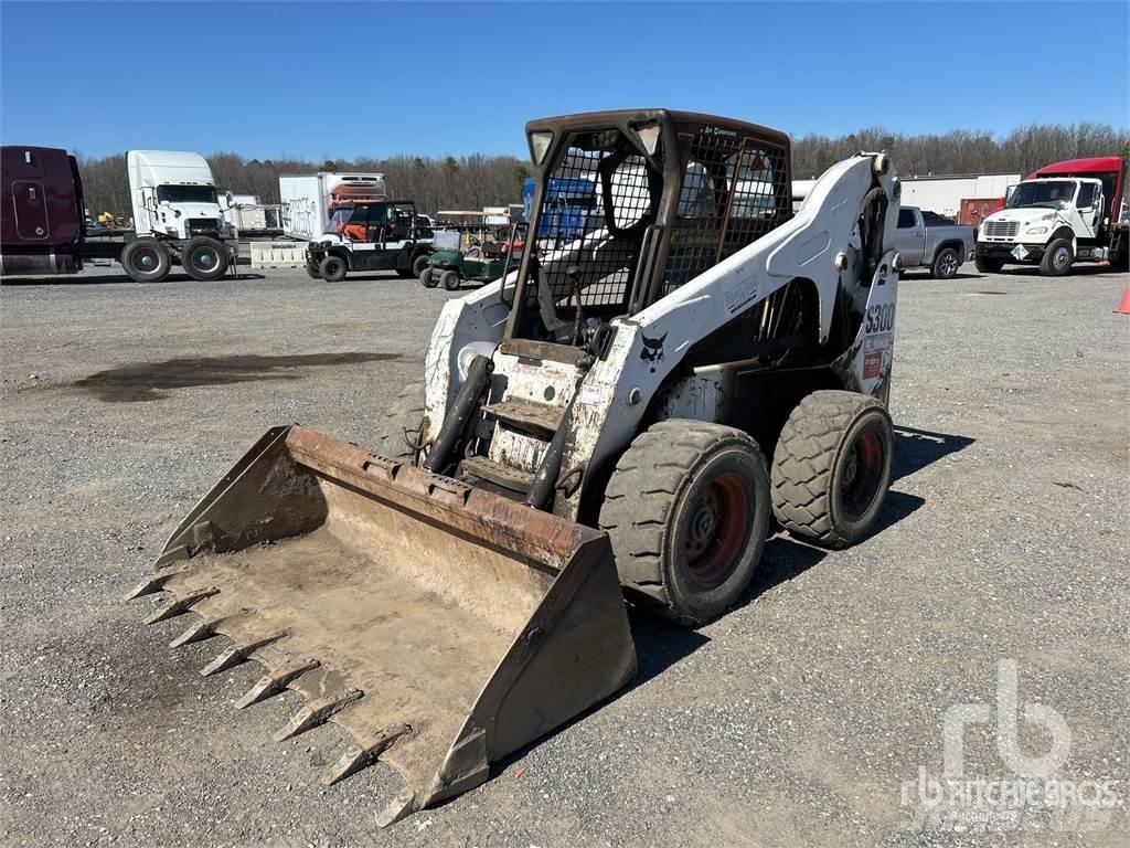 Bobcat S300 Smykem řízené nakladače