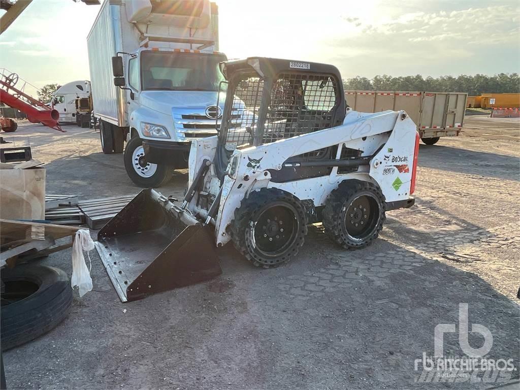 Bobcat S550 Smykem řízené nakladače