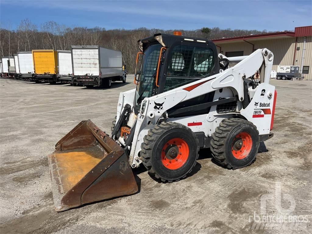 Bobcat S740 Smykem řízené nakladače