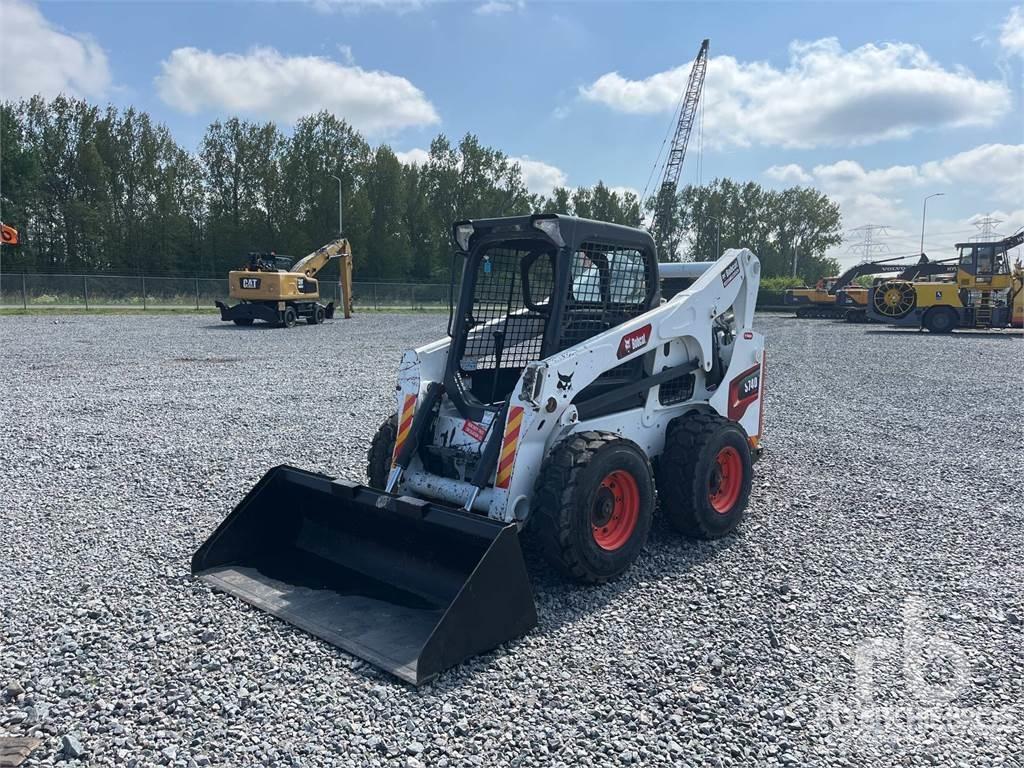 Bobcat S740 Smykem řízené nakladače