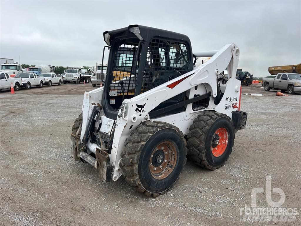 Bobcat S740 Smykem řízené nakladače