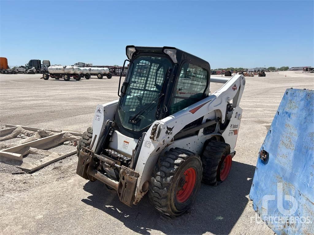 Bobcat S770 Smykem řízené nakladače