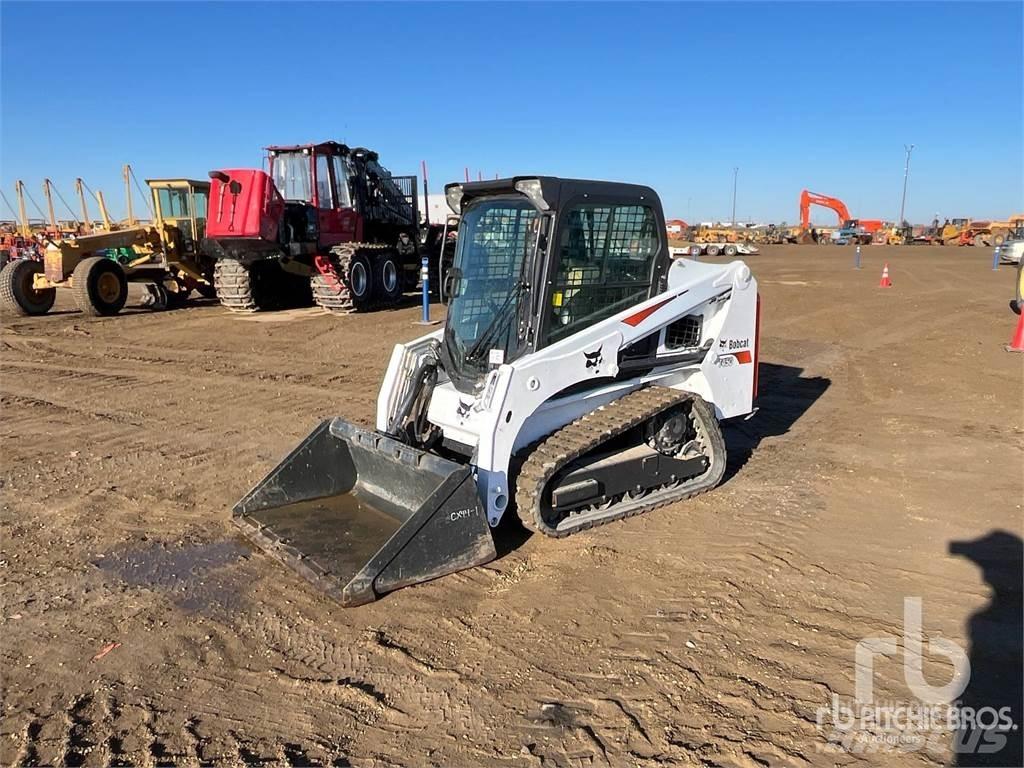 Bobcat T450 Smykem řízené nakladače