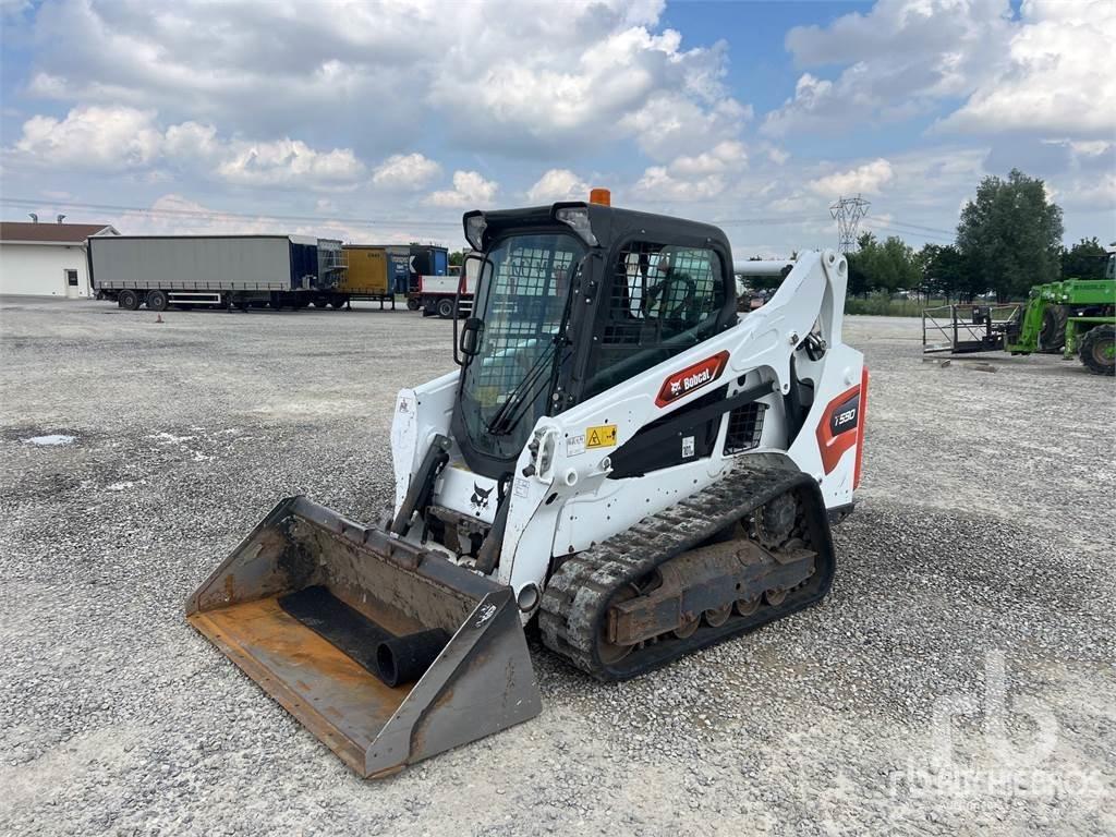 Bobcat T590 Smykem řízené nakladače