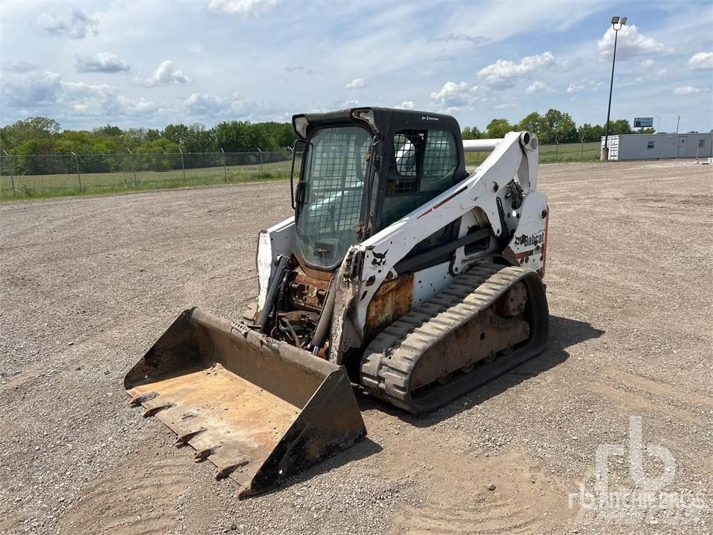 Bobcat T650 Smykem řízené nakladače