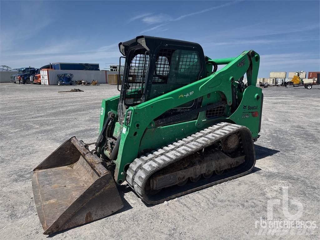 Bobcat T740 Smykem řízené nakladače