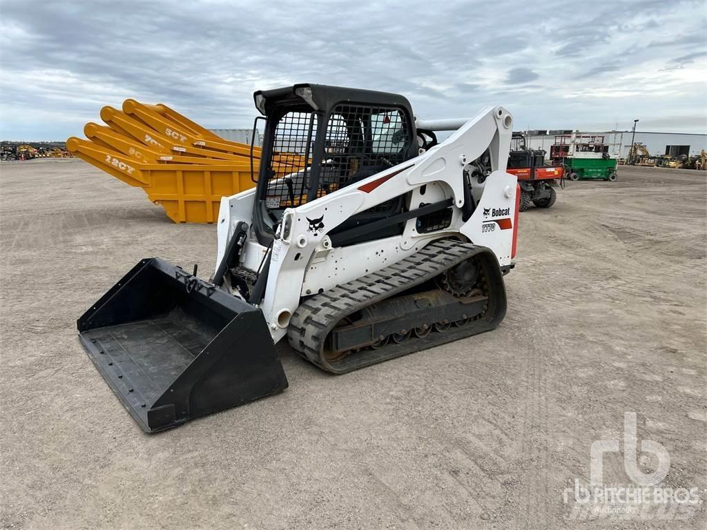 Bobcat T770 Smykem řízené nakladače