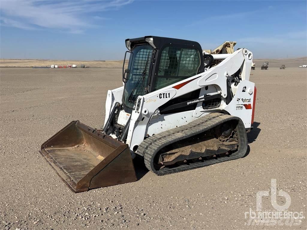 Bobcat T770 Smykem řízené nakladače