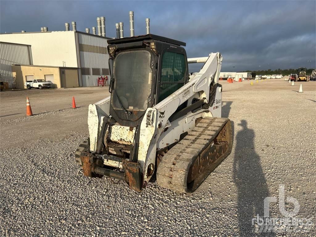 Bobcat T870 Smykem řízené nakladače