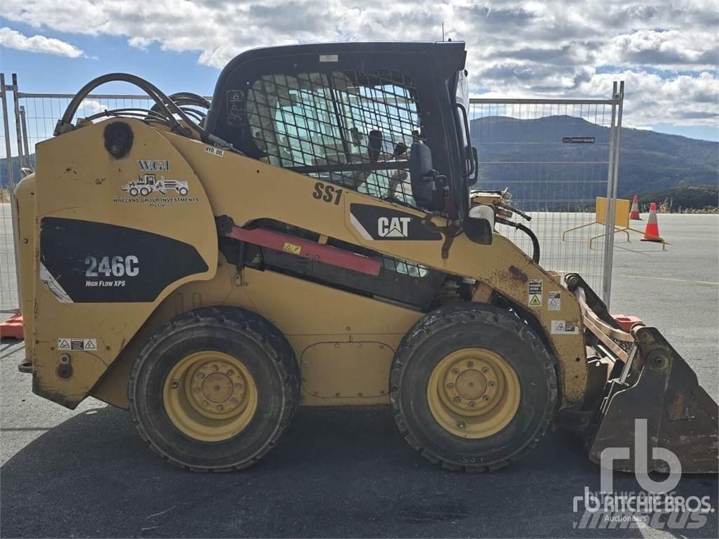 CAT 246C Smykem řízené nakladače