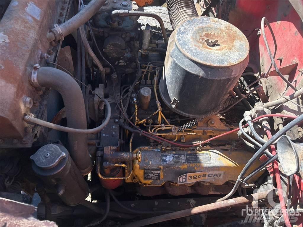 CAT 3208 Motory