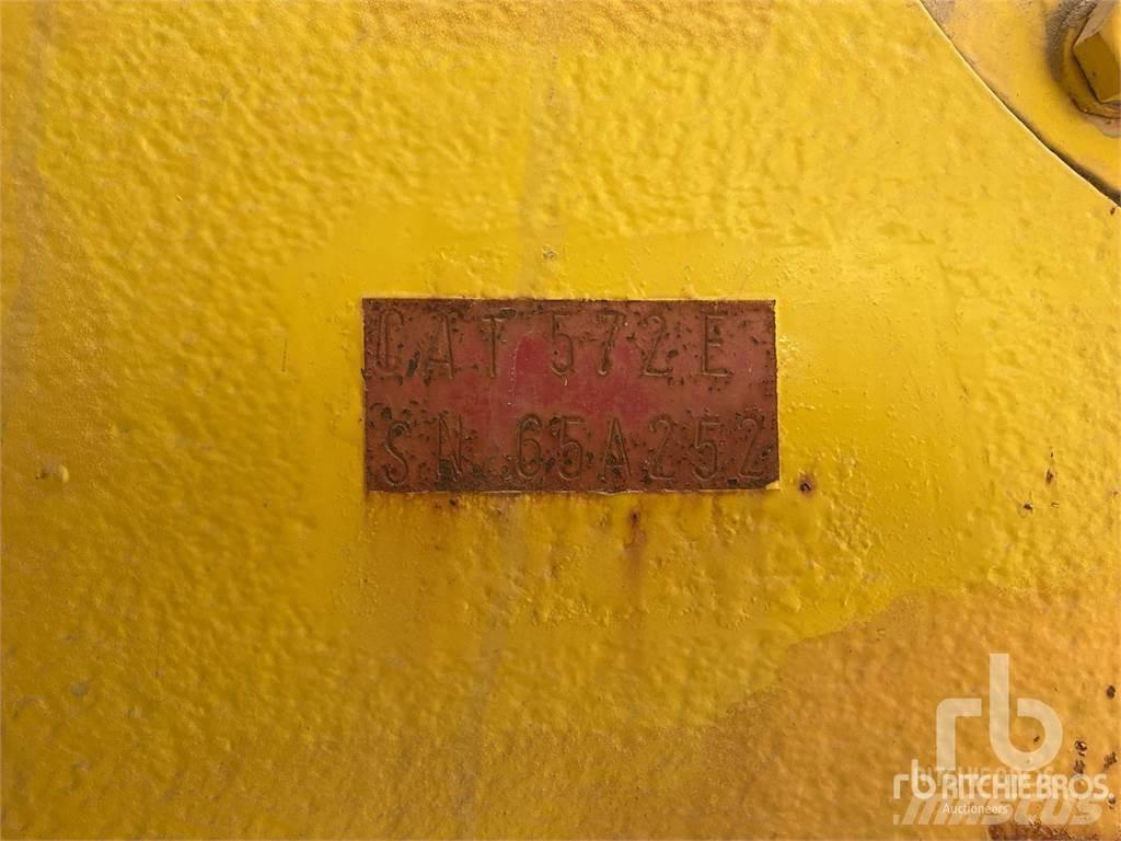 CAT 572E Pokladače potrubí