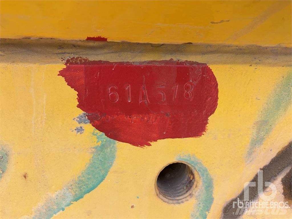 CAT 583H Pokladače potrubí