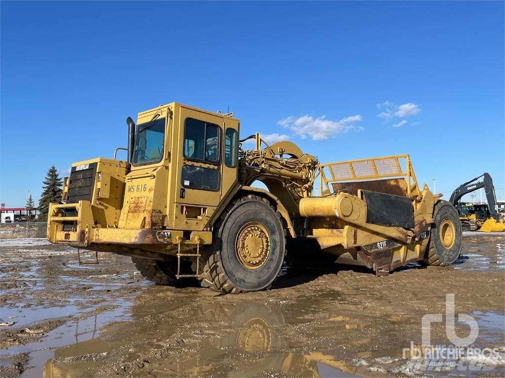 CAT 621F Skrejpry