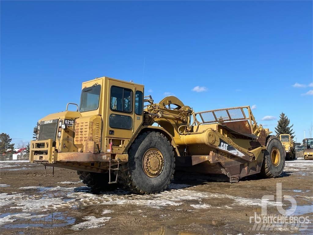 CAT 621G Skrejpry