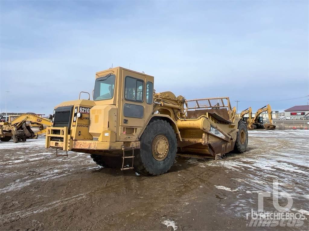 CAT 621G Skrejpry