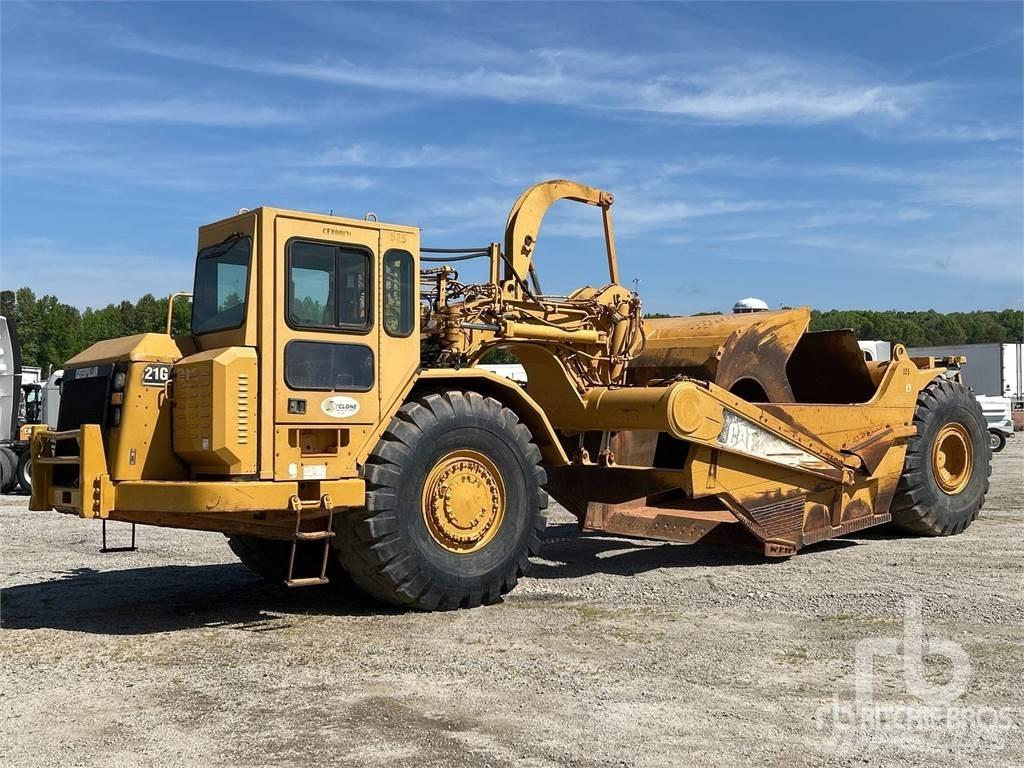 CAT 621G Skrejpry