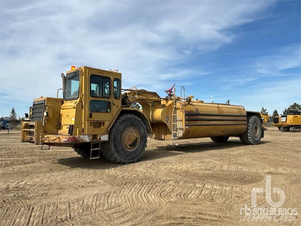 CAT 627F Cisterny na vodu