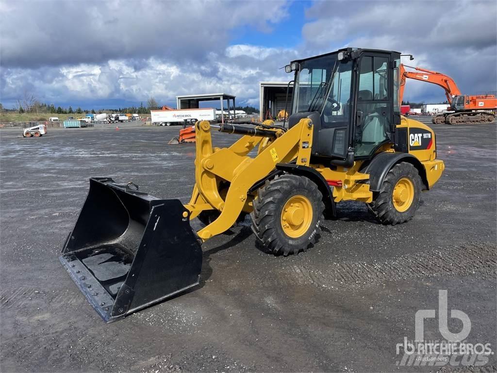 CAT 907M Kolové nakladače