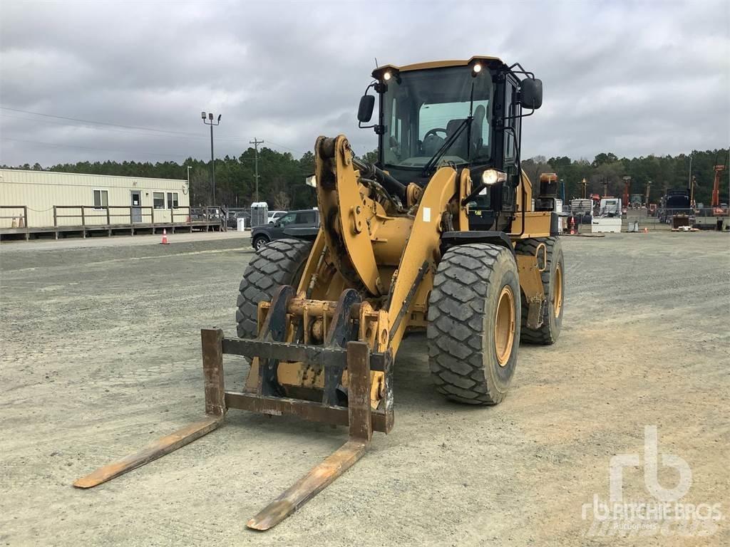 CAT 924K Kolové nakladače