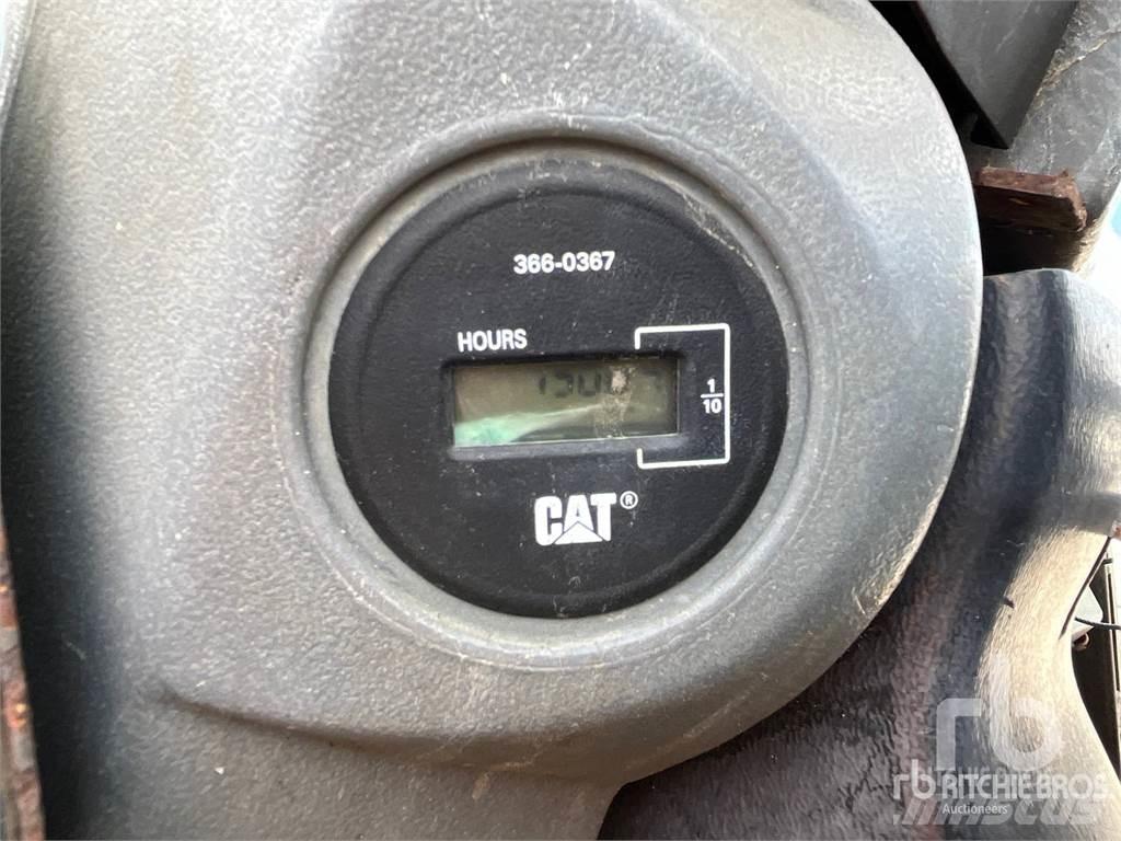 CAT 928G Kolové nakladače
