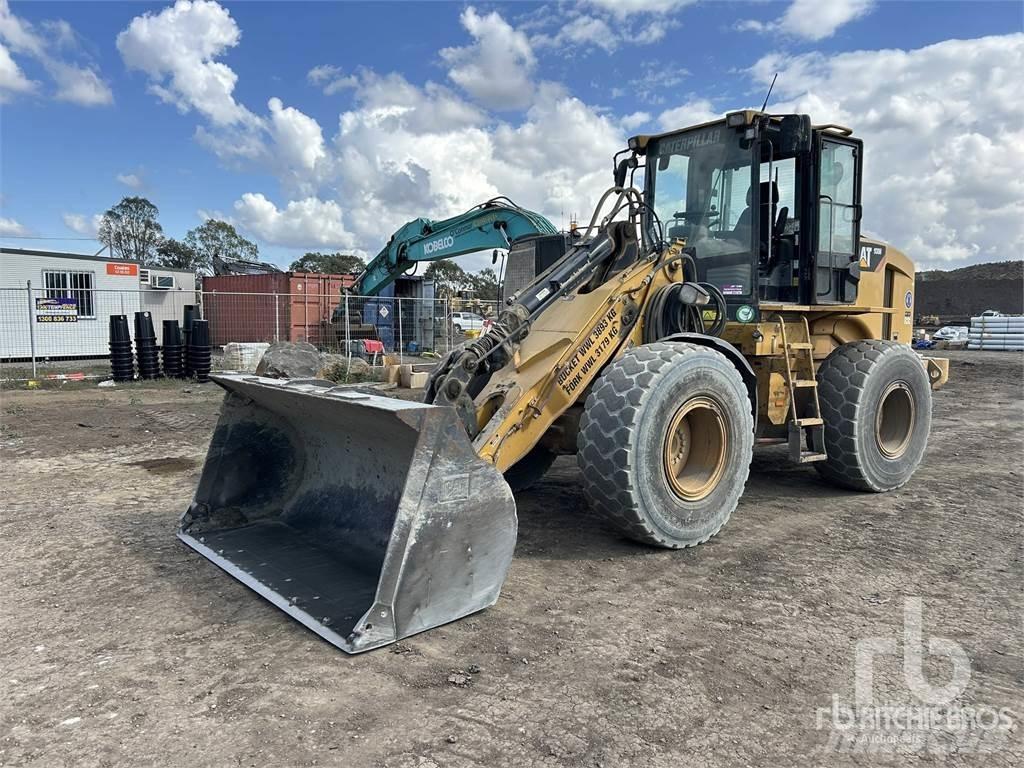 CAT 930H Kolové nakladače