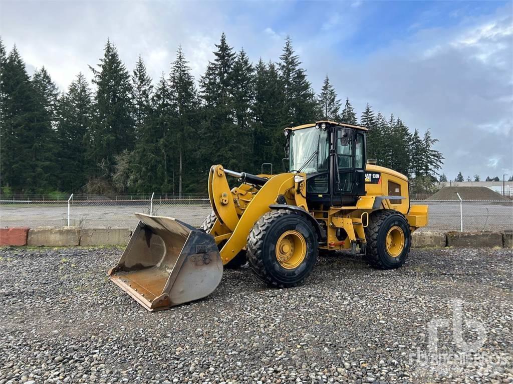 CAT 938M Kolové nakladače