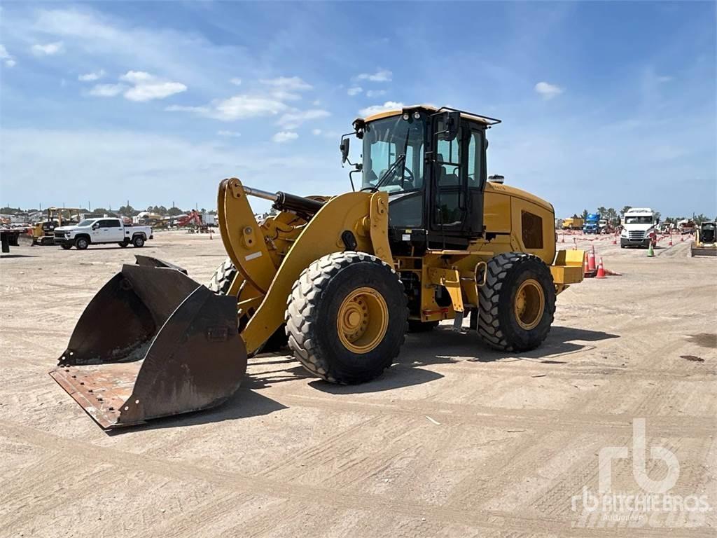CAT 938M Kolové nakladače
