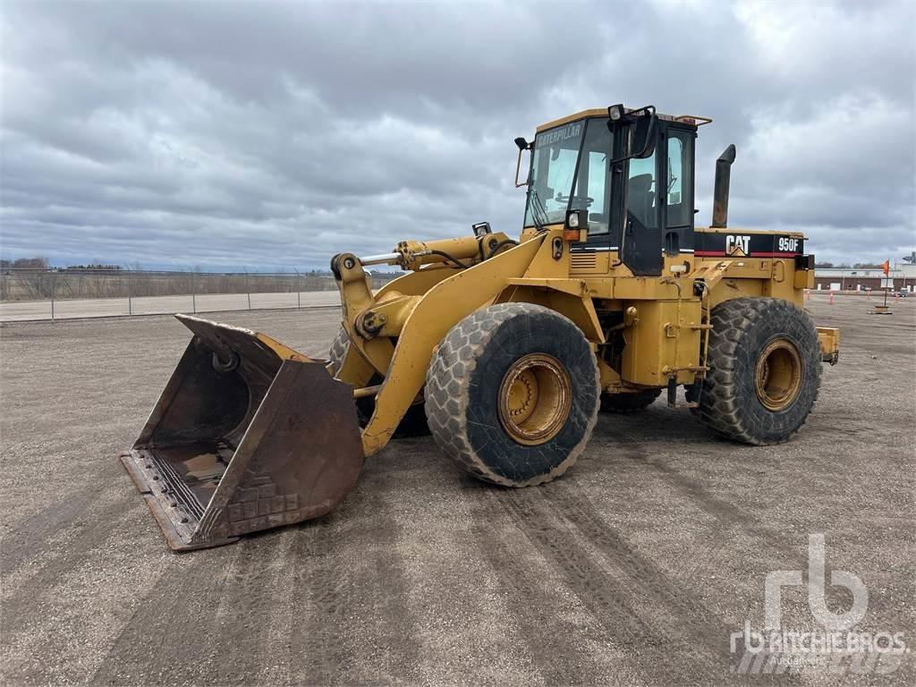 CAT 950F Kolové nakladače