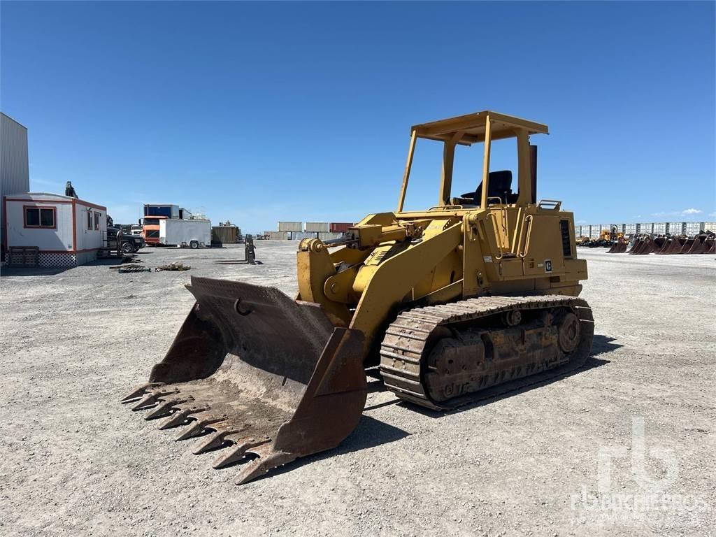 CAT 953 Pásové nakladače