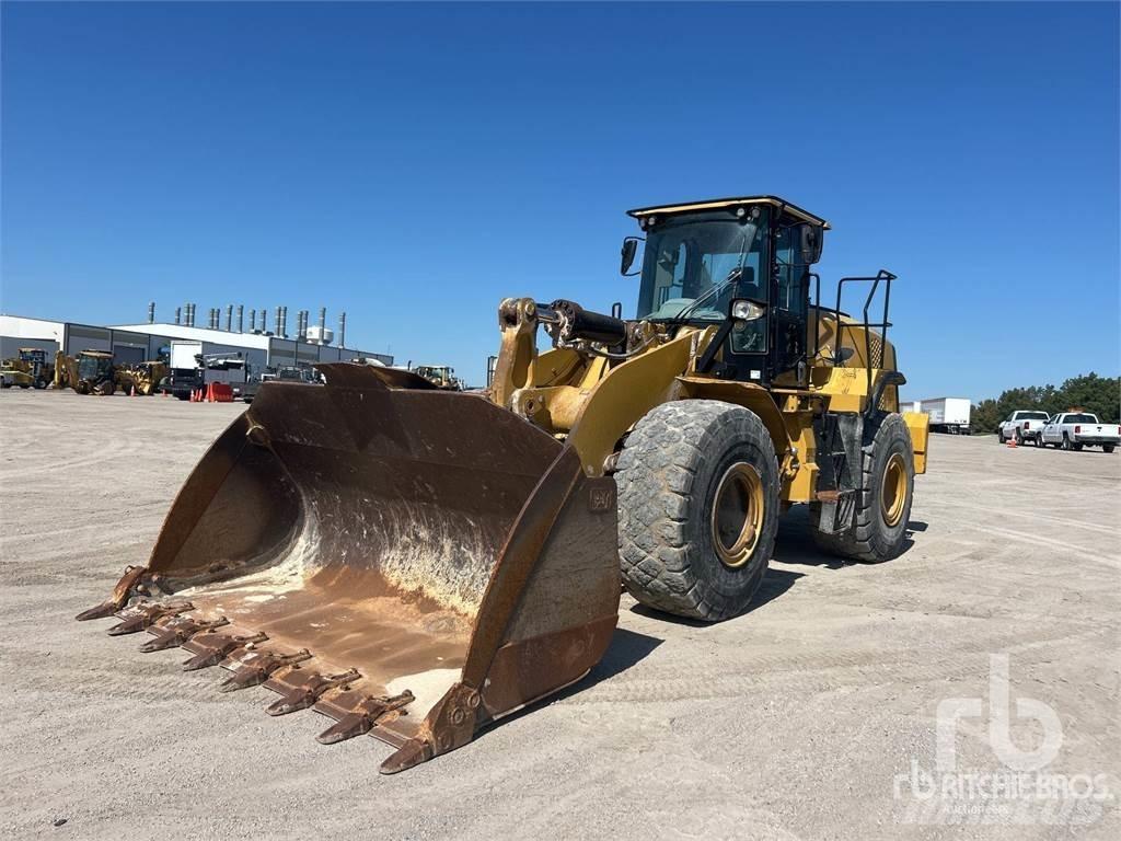 CAT 972M Kolové nakladače