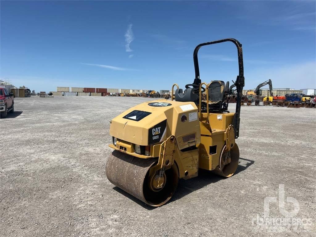 CAT CB22 Tandemové válce