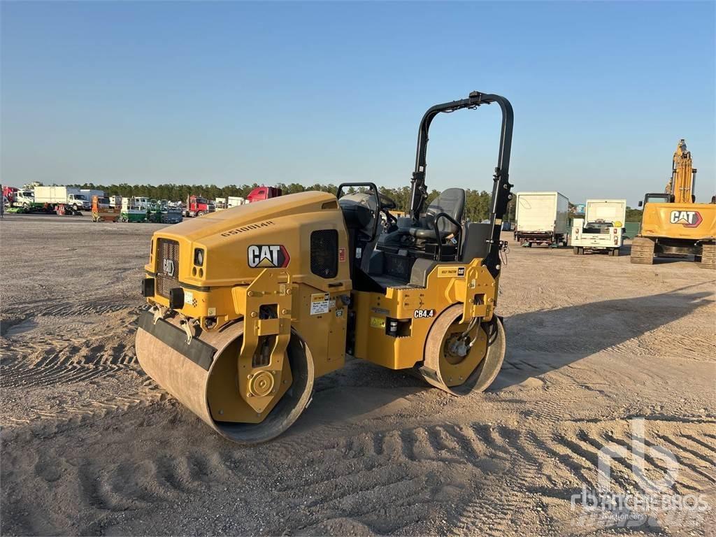 CAT CB4.4 Tandemové válce