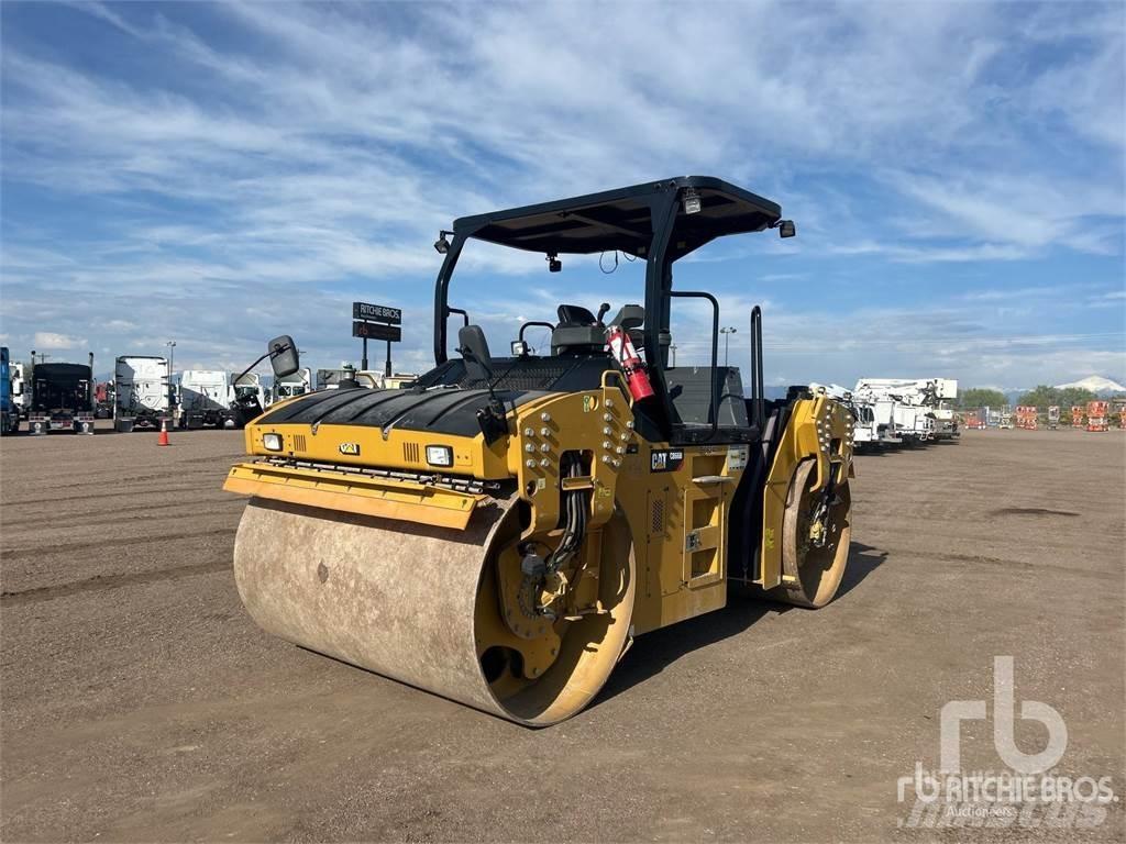 CAT CB66B Tandemové válce