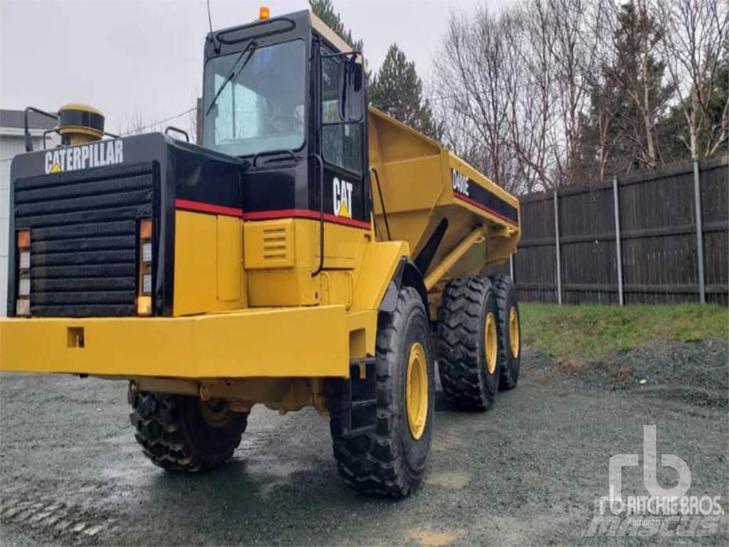 CAT D400E Kloubové dempry