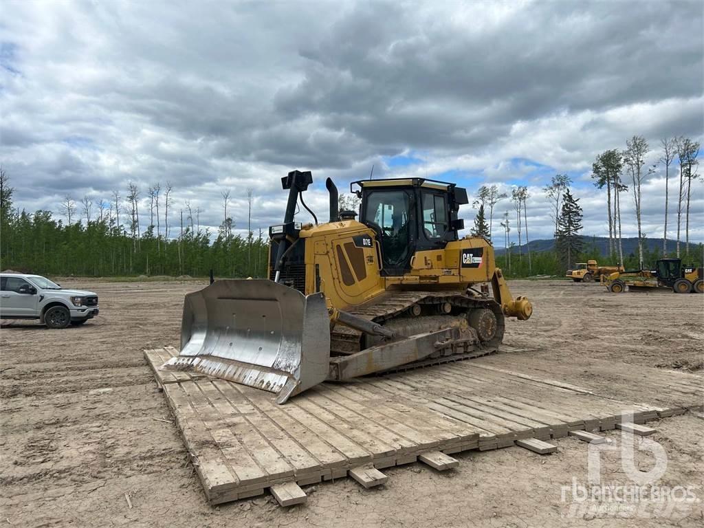 CAT D7E Pásové dozery
