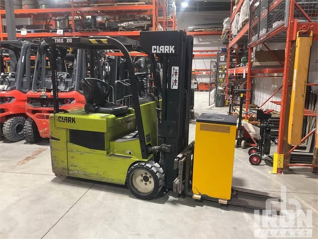 Clark TMX20 Akumulátorové vozíky
