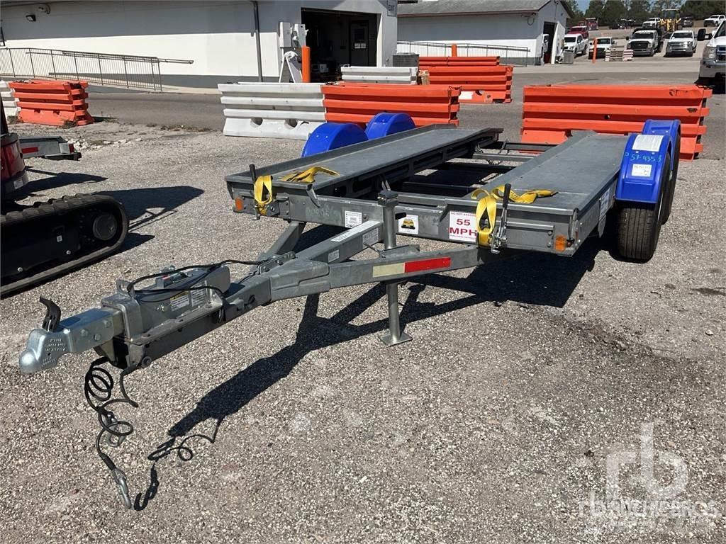 Demco AT7000P Přívesy na přepravu automobilů